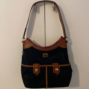 Dooney & Bourke Wayfarer
Shoulder Handbag Black Nylon With brown leather handle